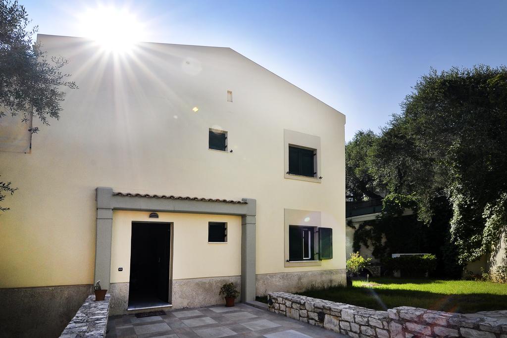 Villa Aeolos Barbati Exteriör bild